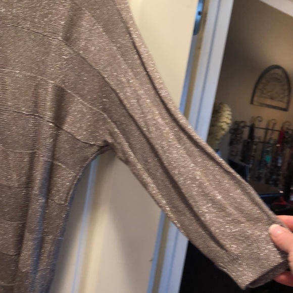 Sweater - Picture 2 of 6